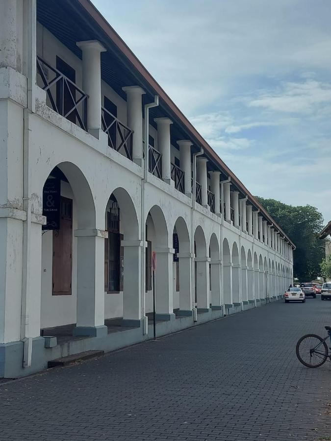 Oesis - Stylish Villa Steps From Historic Galle Fort Extérieur photo