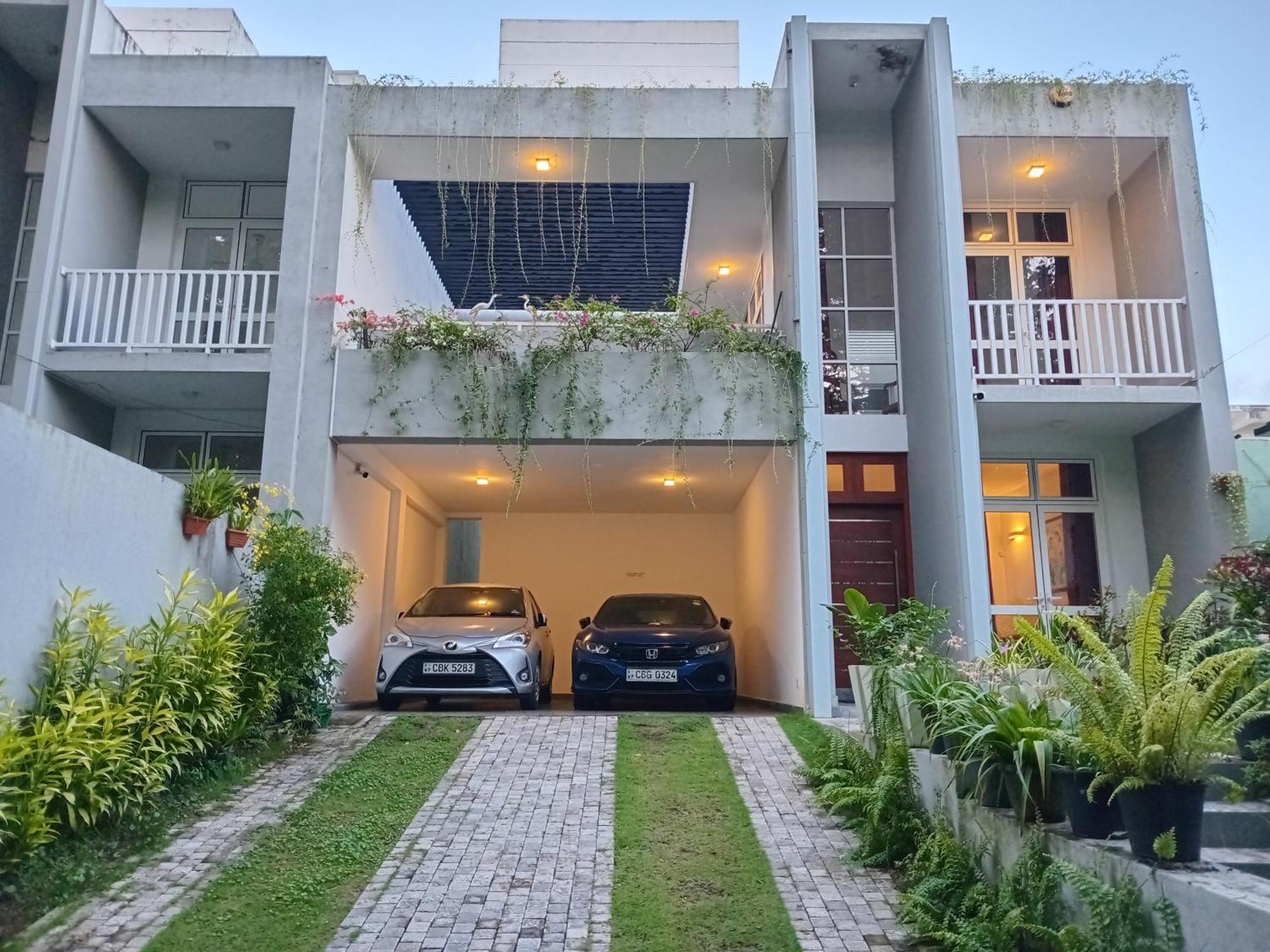 Oesis - Stylish Villa Steps From Historic Galle Fort Extérieur photo