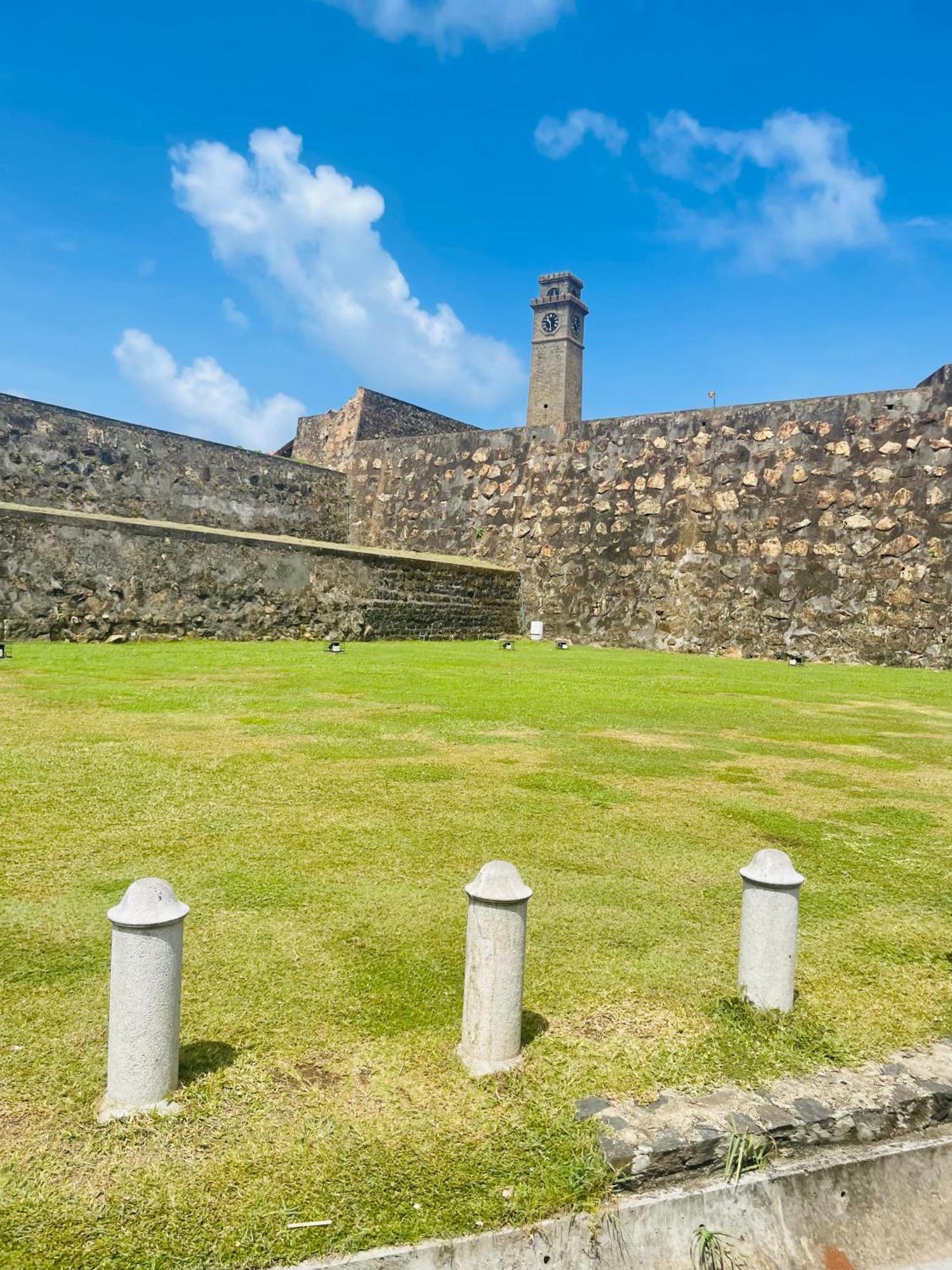 Oesis - Stylish Villa Steps From Historic Galle Fort Extérieur photo