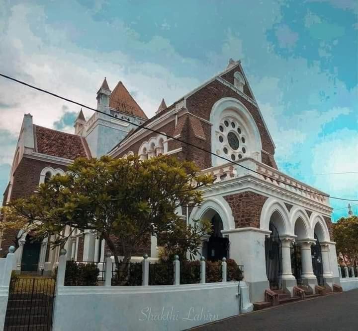 Oesis - Stylish Villa Steps From Historic Galle Fort Extérieur photo
