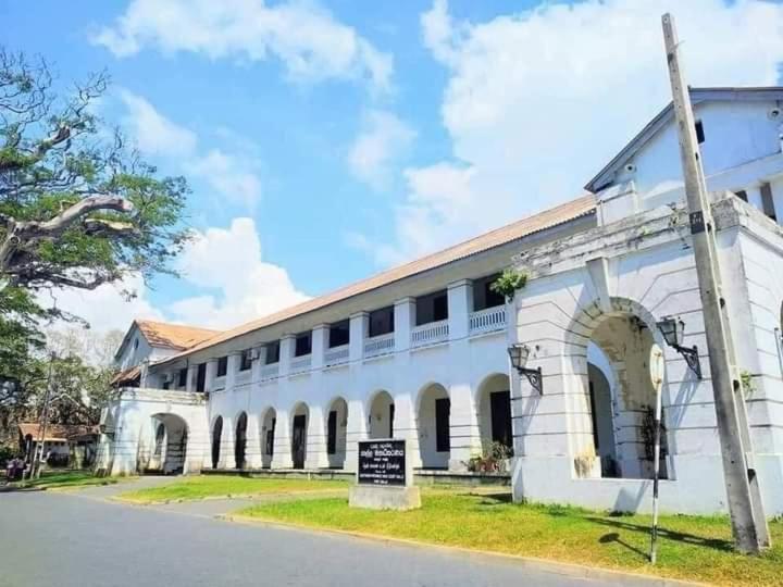 Oesis - Stylish Villa Steps From Historic Galle Fort Extérieur photo