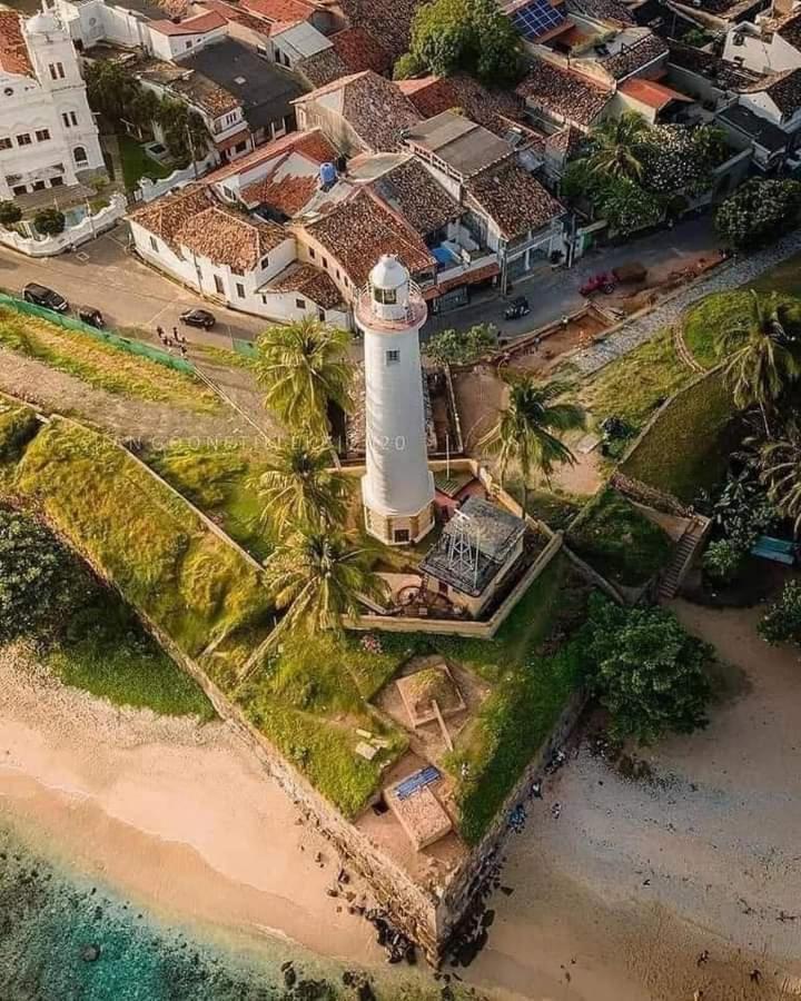 Oesis - Stylish Villa Steps From Historic Galle Fort Extérieur photo